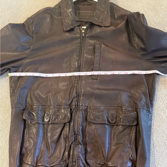 Leather jacket - Picture 10 of 13